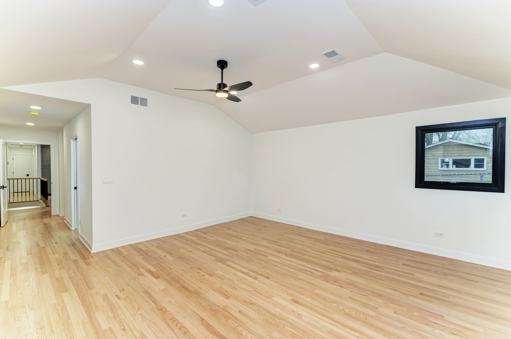 5927 Brookbank Road Downers Grove, IL 60516 - Photo 18 of 38 a view of empty room with wooden floor