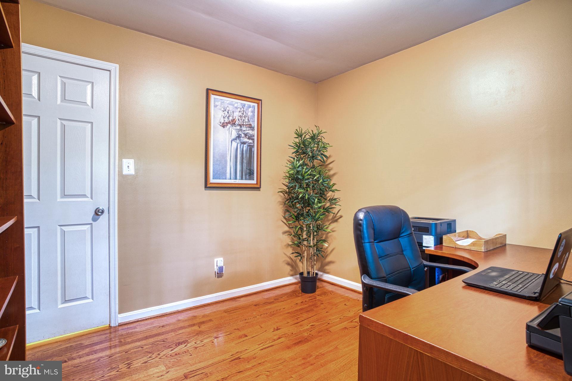 8411 Derby Court Springfield, VA 22151 - Photo 19 of 32 Bedroom 3A
