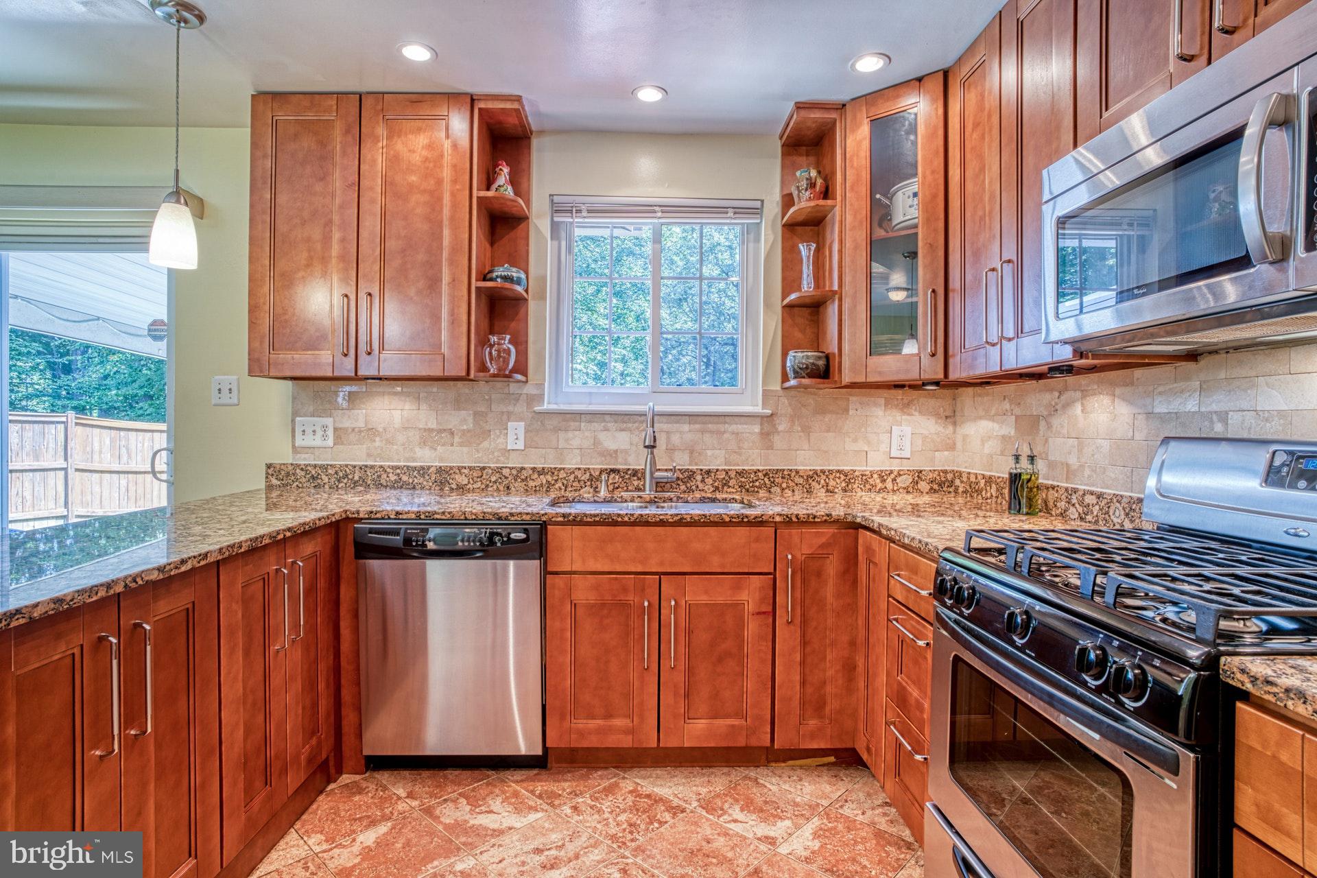 8411 Derby Court Springfield, VA 22151 - Photo 4 of 32 Kitchen