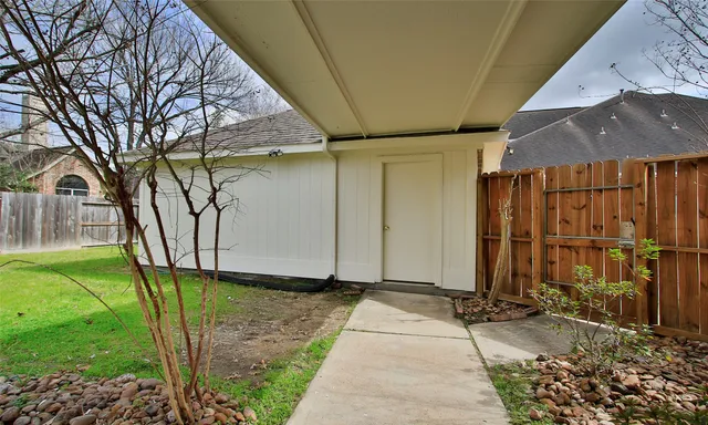 $3,400 | 15710 Cascading Brook Way, Cypress, TX 77433