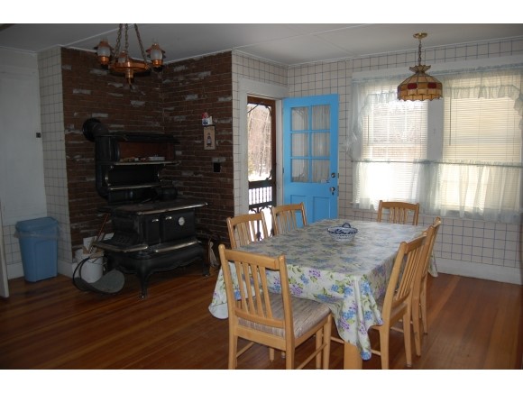 129 Malawak Road Winchester, NH 03470 - Photo 3 of 17