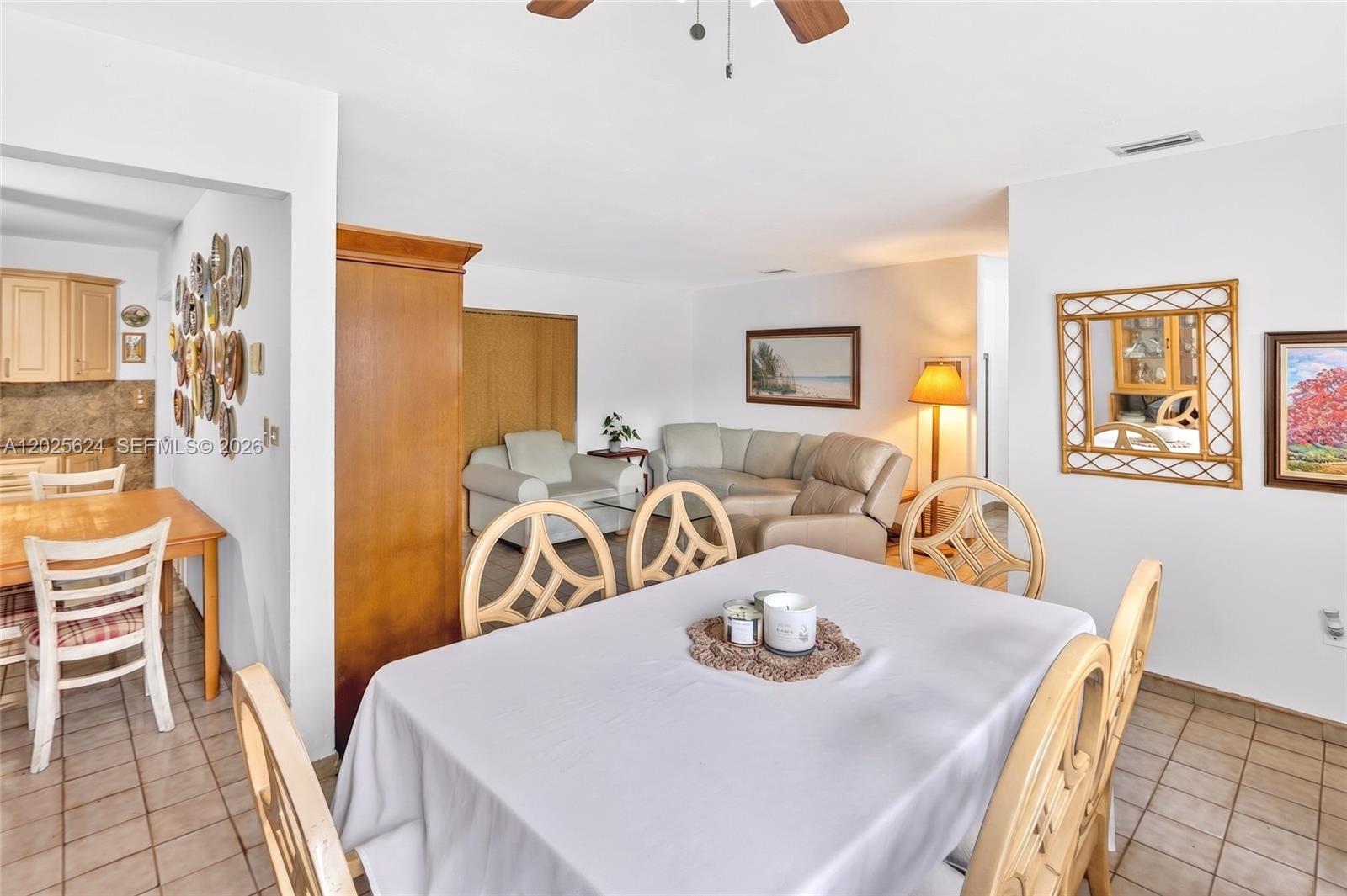 9231 Southwest 16th Street Miami, FL 33165 - Photo 7 of 29