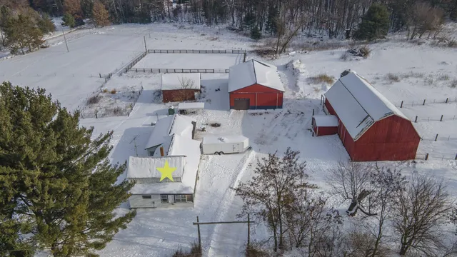 $275,000 | N5256 County Highway East, Ogdensburg, WI 54962