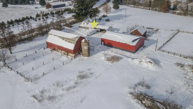 $275,000 | N5256 County Highway East, Ogdensburg, WI 54962