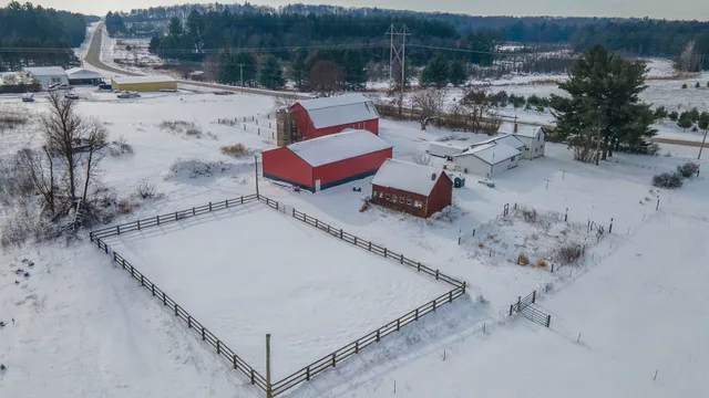 $275,000 | N5256 County Highway East, Ogdensburg, WI 54962