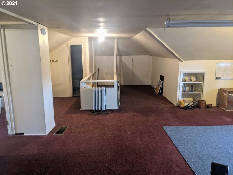 2959 River Road Eugene, OR 97404 - Photo 11 of 20 Gallery Image 11