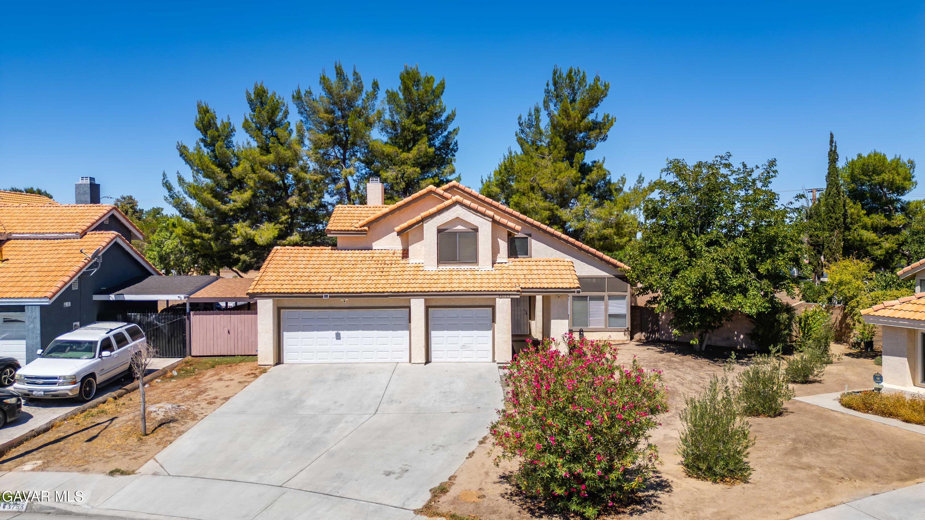 43753 Rialto Drive Lancaster, CA 93535 - Photo 1 of 38 43753 Rialto Dr Lancaster-1