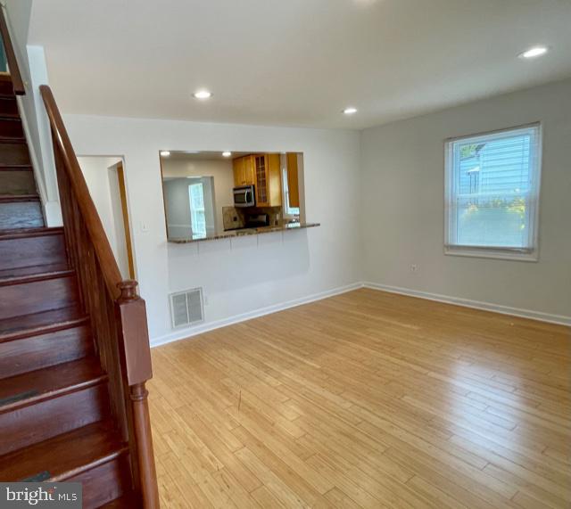 918 Nichols Drive Laurel, MD 20707 - Photo 13 of 107 Living-Room
