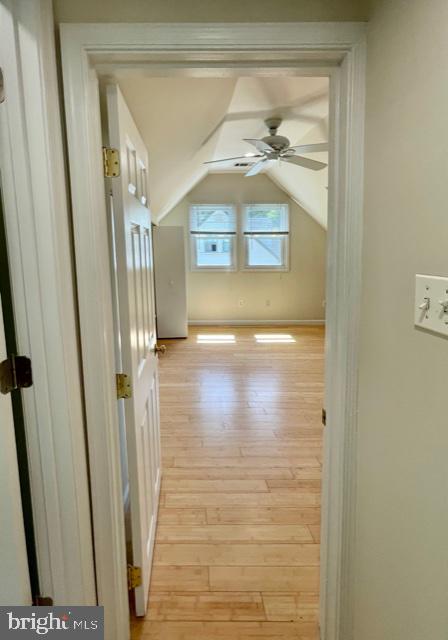 918 Nichols Drive Laurel, MD 20707 - Photo 59 of 107 2nd Floor Hallway