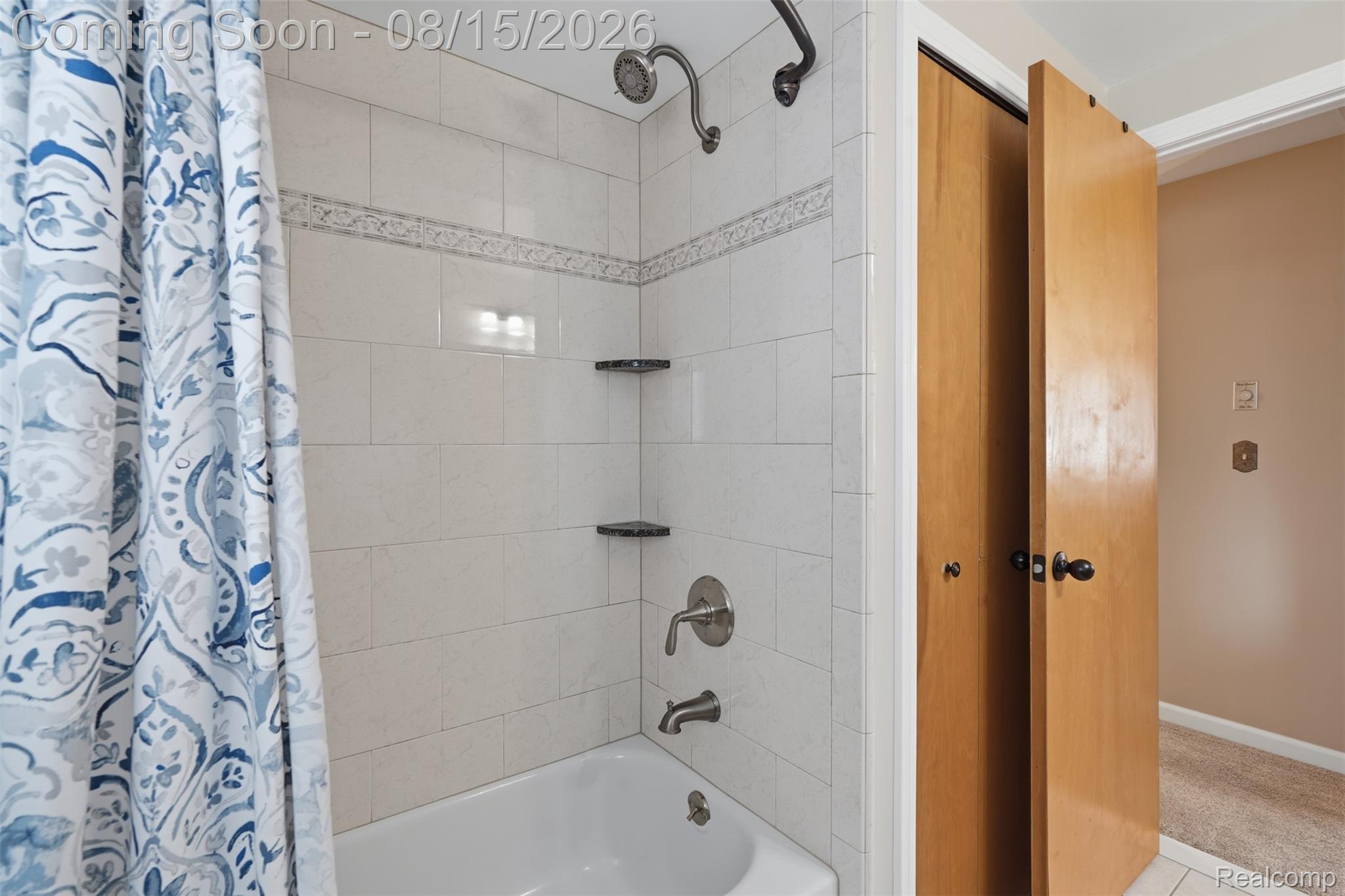 18656 Gill Road Livonia, MI 48152 - Photo 34 of 52 34.jpg