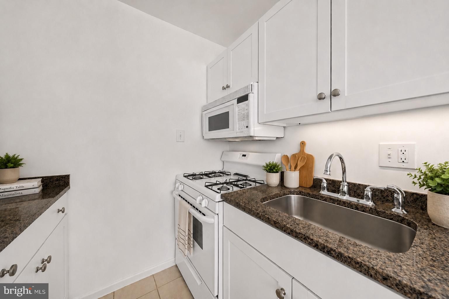 630 11th Street Northeast, Unit 302 Washington, DC 20002 - Photo 5 of 18