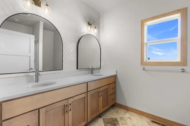 $457,900 | 726 Tambour Court, Unit 7, De Pere, WI 54115