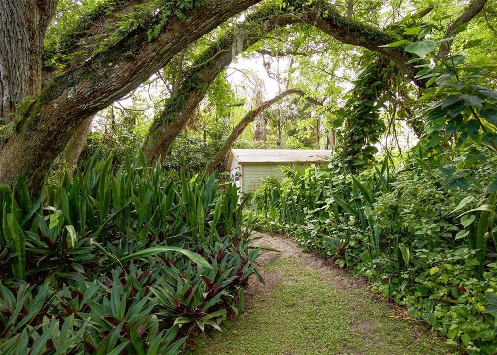 416 Holly Road Vero Beach, FL 32963 - Photo 19 of 34 Gallery Image 19
