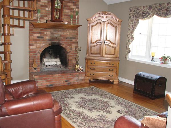 44 Hale Road Hubbardston, MA 01452 - Photo 5 of 16 Gallery Image 5