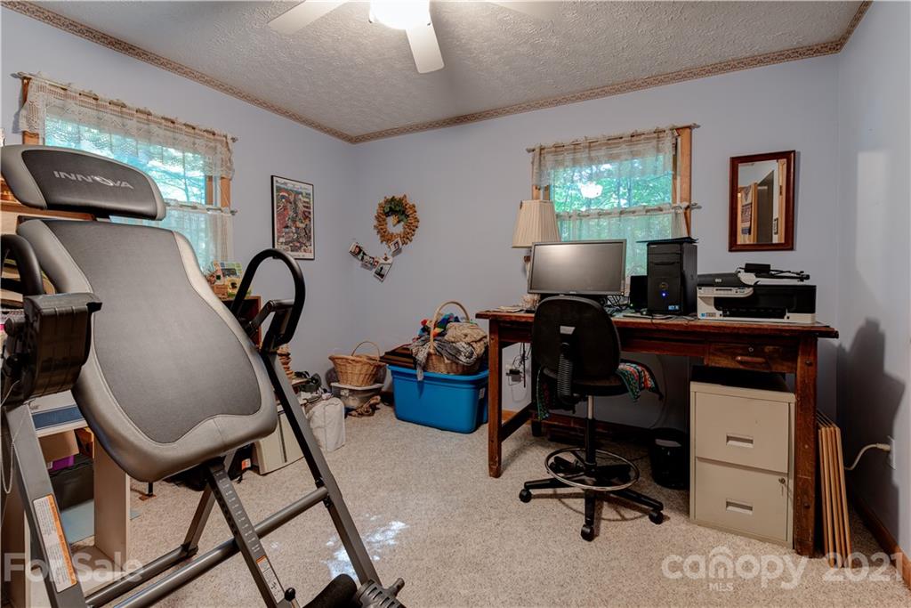 624 Old Fort Road Fairview, NC 28730 - Photo 14 of 34 Gallery Image 14
