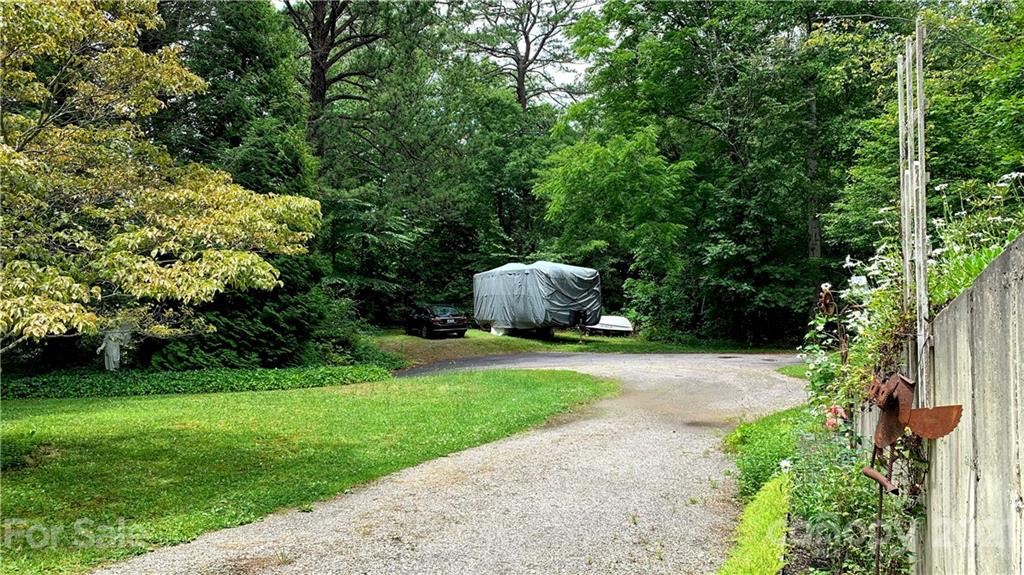 624 Old Fort Road Fairview, NC 28730 - Photo 22 of 34 Gallery Image 22