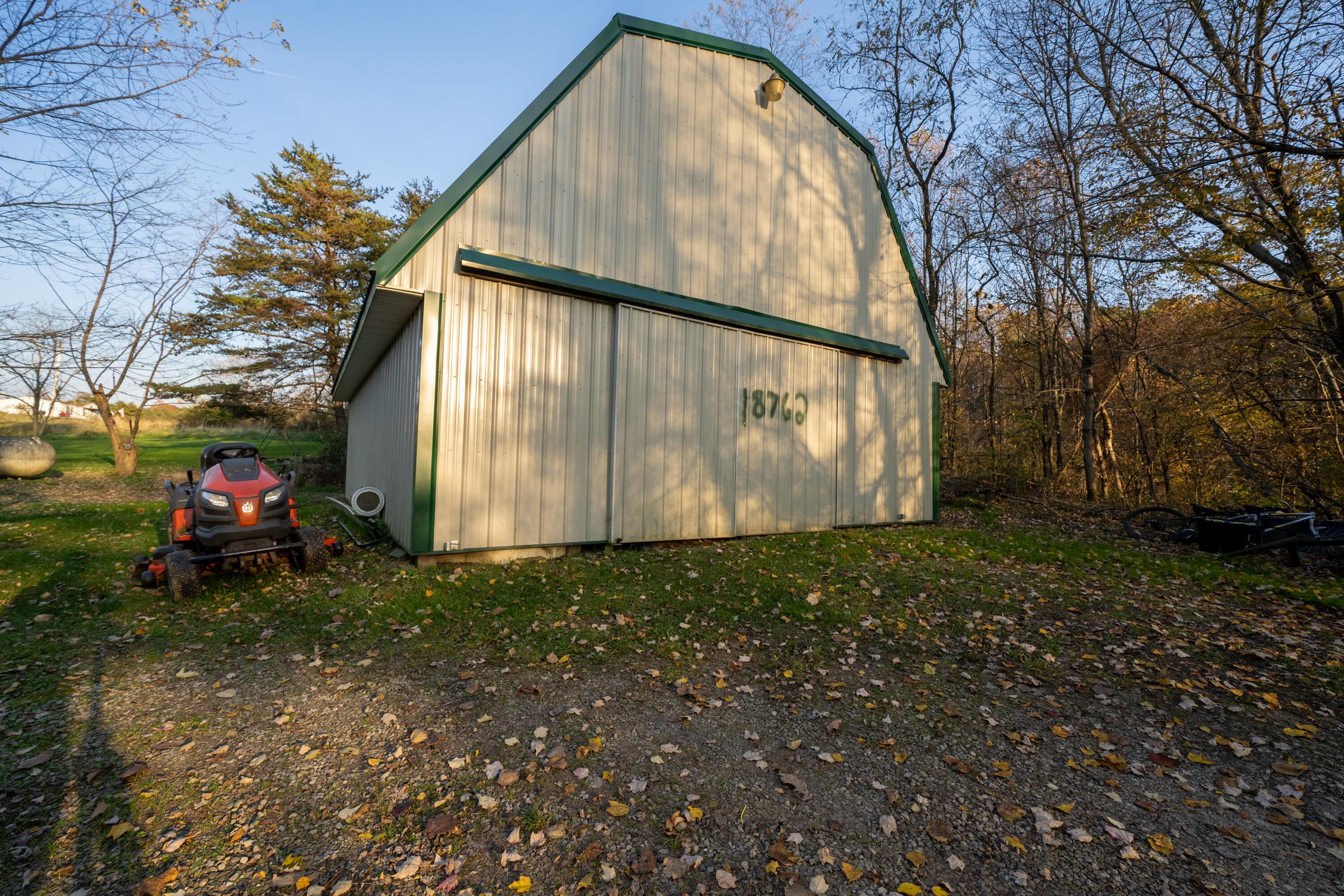18762 Griffith Road Logan, OH 43138 - Photo 27 of 32 DSC04483-HDR