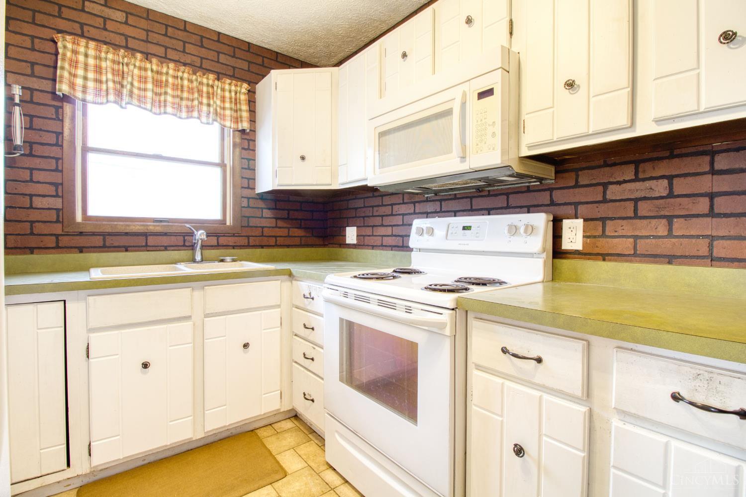813 Jack Roush Way Manchester, OH 45144 - Photo 15 of 42 Gallery Image 15