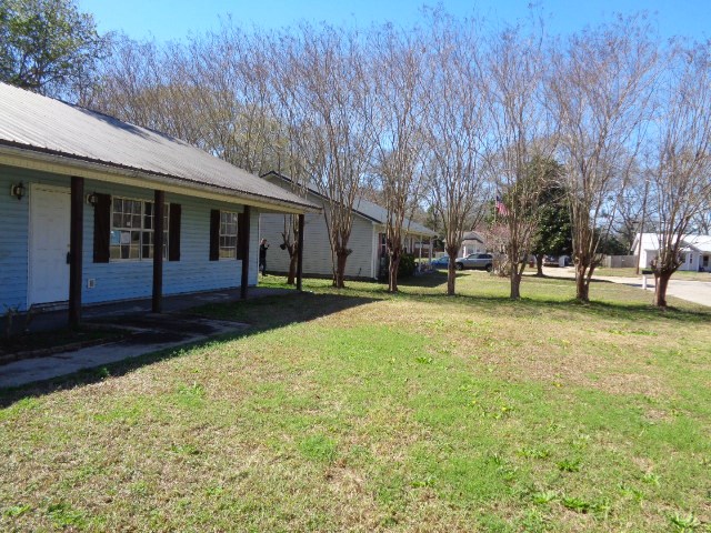 102 Holiday Dothan, AL 36301 - Photo 13 of 35 Gallery Image 13