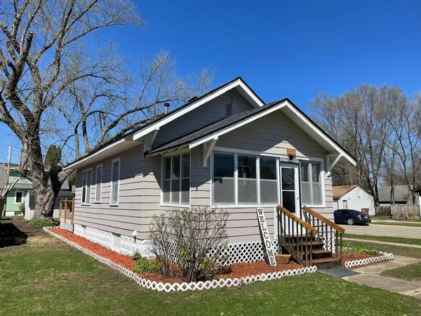 $135,900 | 1000 4th Avenue Southwest, Austin, MN 55912