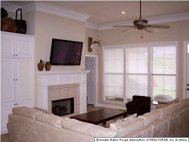 2131 Springstone Drive Baton Rouge, LA 70810 - Photo 2 of 15 Gallery Image 2