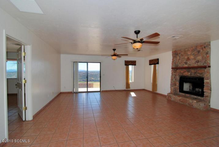 1460 Circulo Sombrero Rio Rico, AZ 85648 - Photo 4 of 6