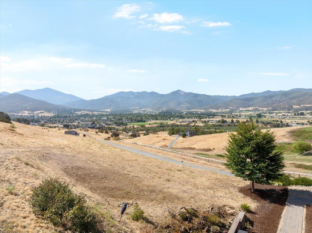 4856 Payne Road Medford, OR 97504 - Photo 39 of 49 View of hills