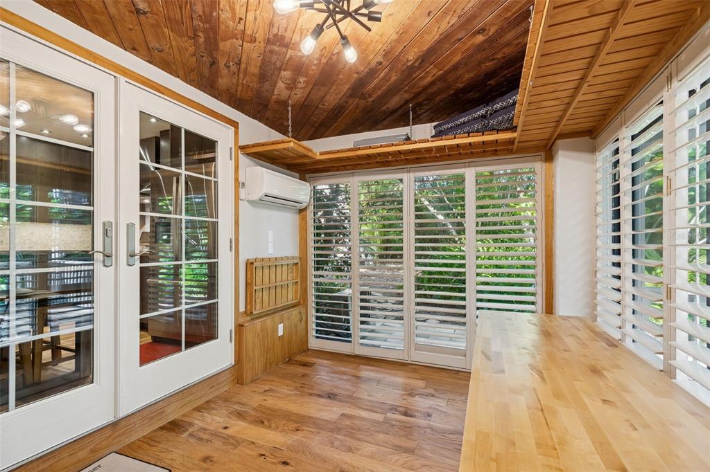 401 Old Mill Pond Road Palm Harbor, FL 34683 - Photo 23 of 75