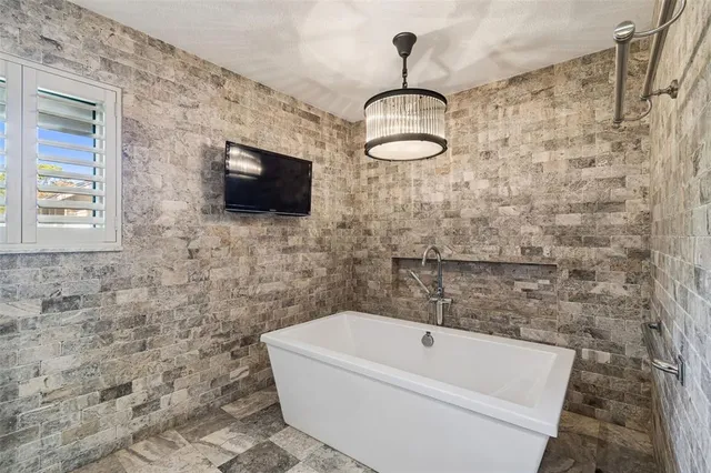 $500,000 | 401 Old Mill Pond Road, Palm Harbor, FL 34683