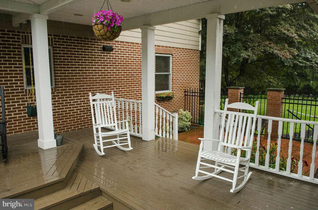 10506 Samona Road Cockeysville, MD 21030 - Photo 30 of 30 Relax on the secluded patio