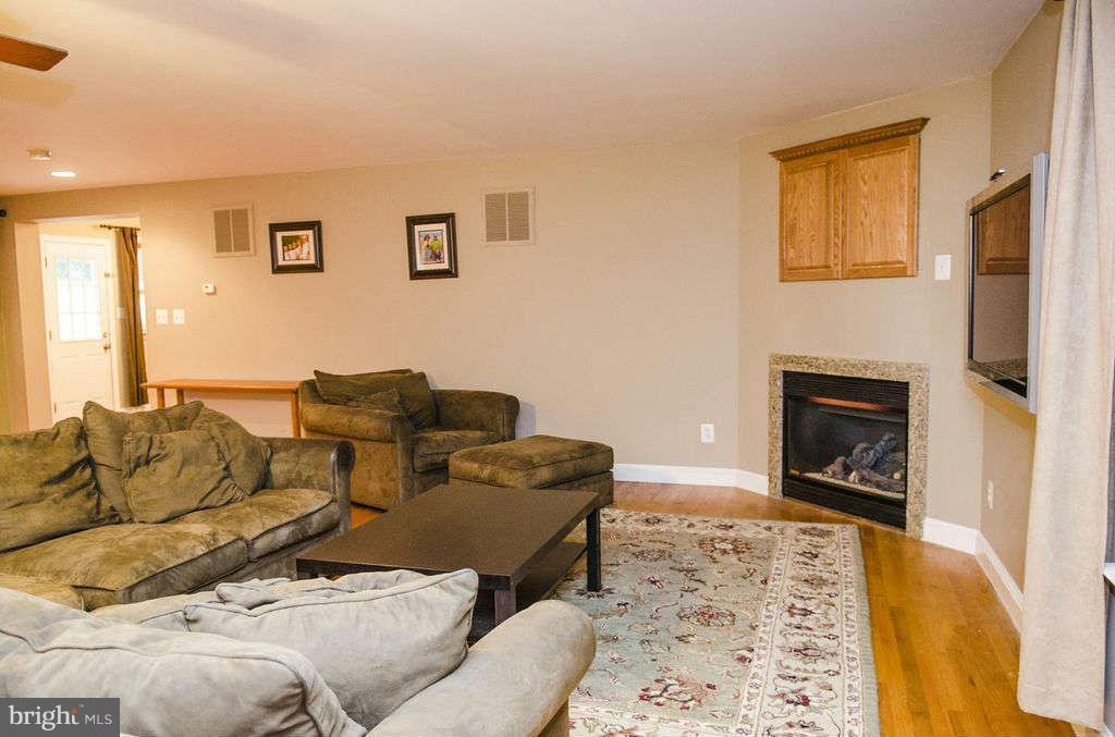 10506 Samona Road Cockeysville, MD 21030 - Photo 10 of 30 Family Room area in great room