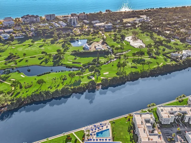 $174,900 | 33 Colonial Club Drive, Unit 203, Boynton Beach, FL 33435