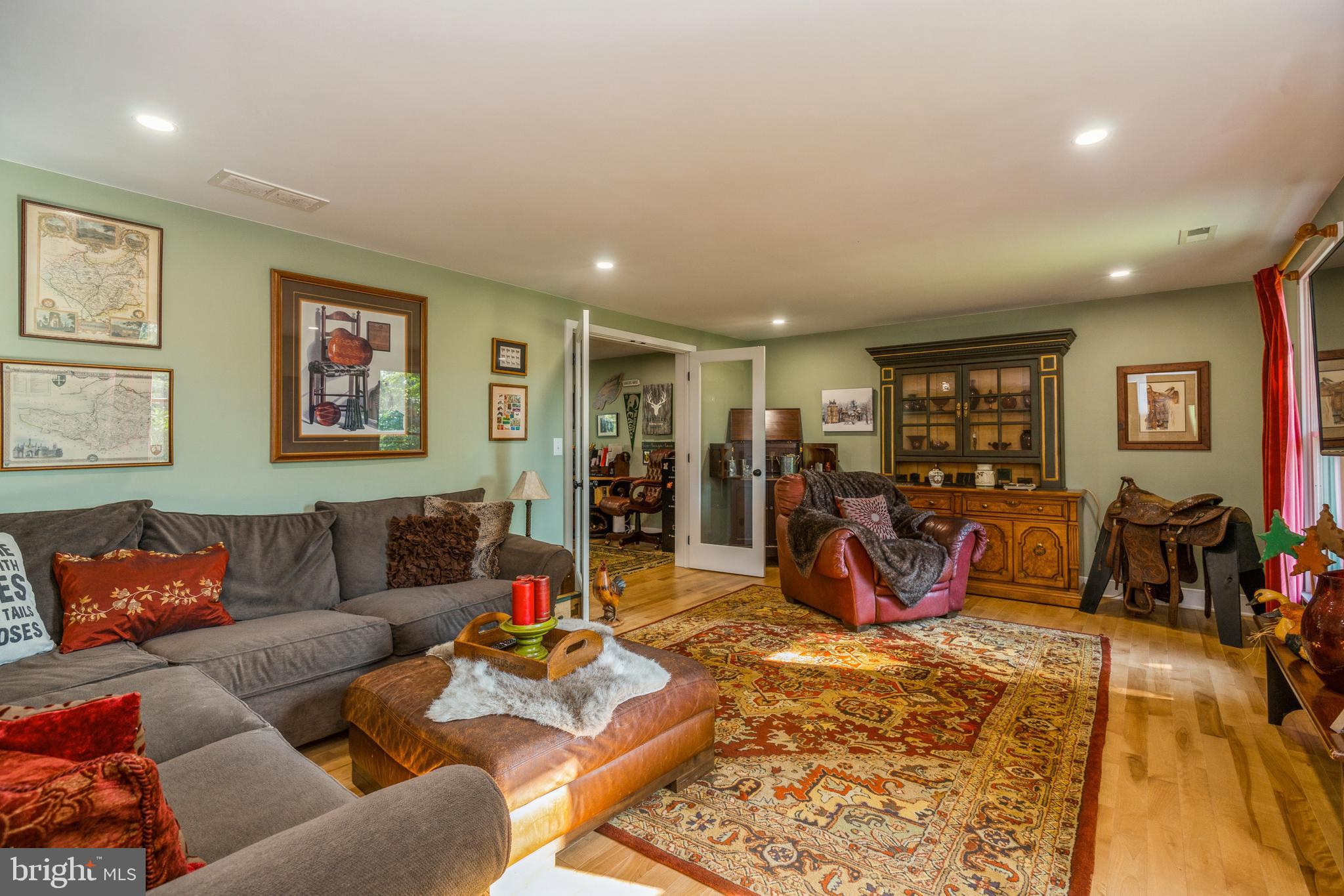 379 Pine Run Road Doylestown, PA 18901 - Photo 6 of 39 Versitale Living Room with recessed lighting