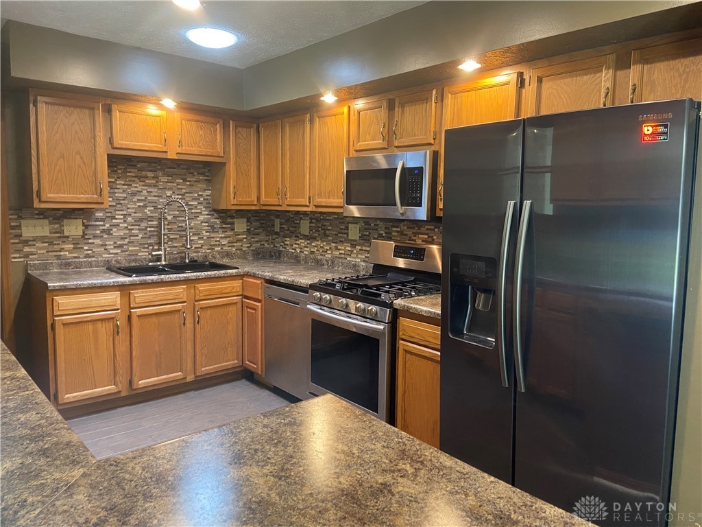 896 Alexander Road Eaton, OH 45320 - Photo 16 of 47 Gallery Image 16