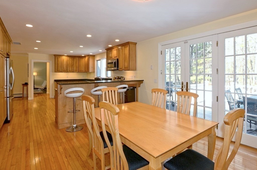 76 Longfellow Road Sudbury, MA 01776 - Photo 4 of 15 Gallery Image 4