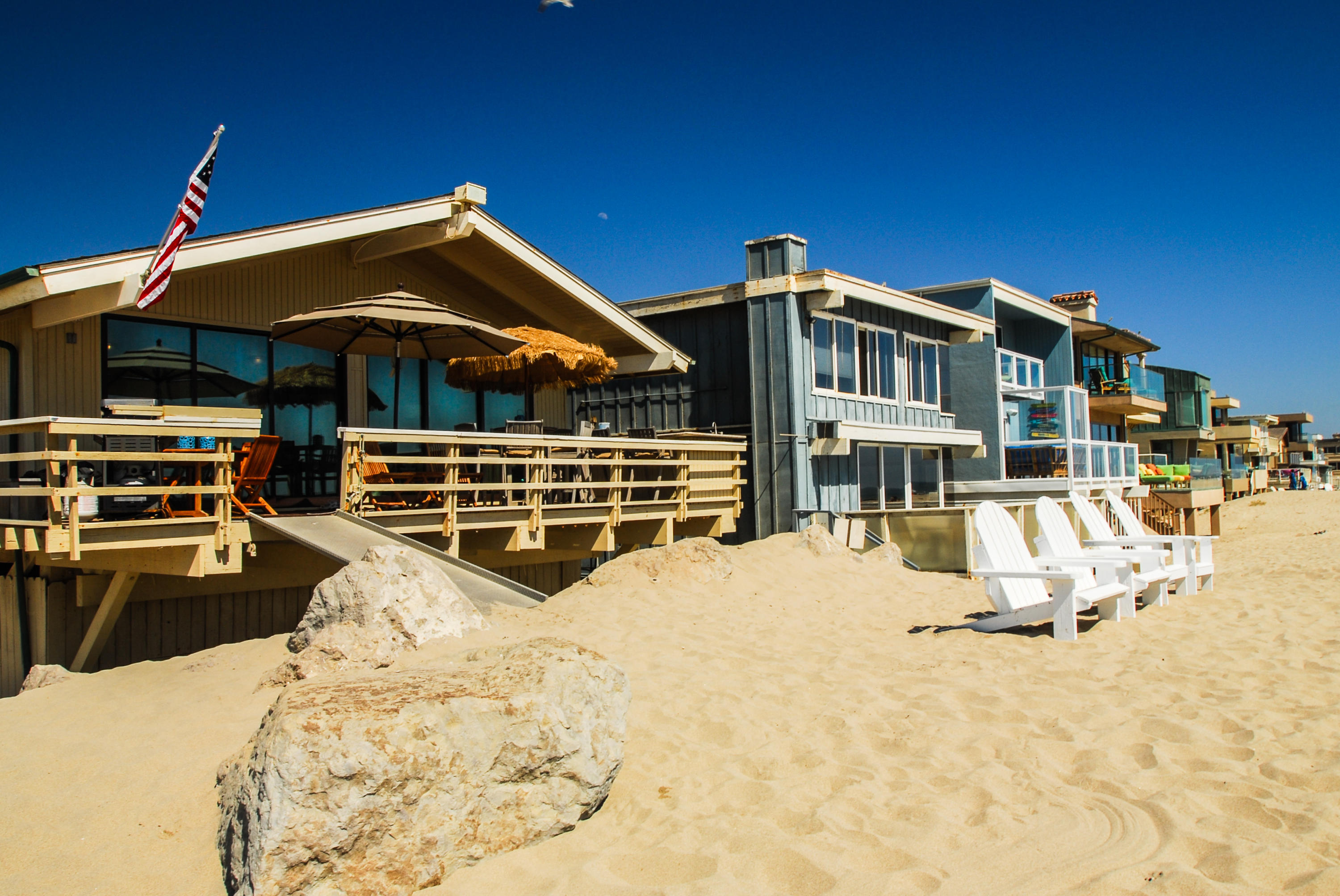 867 Mandalay Beach Road Oxnard, CA 93035 - Photo 4 of 27 a view of a house with a yard