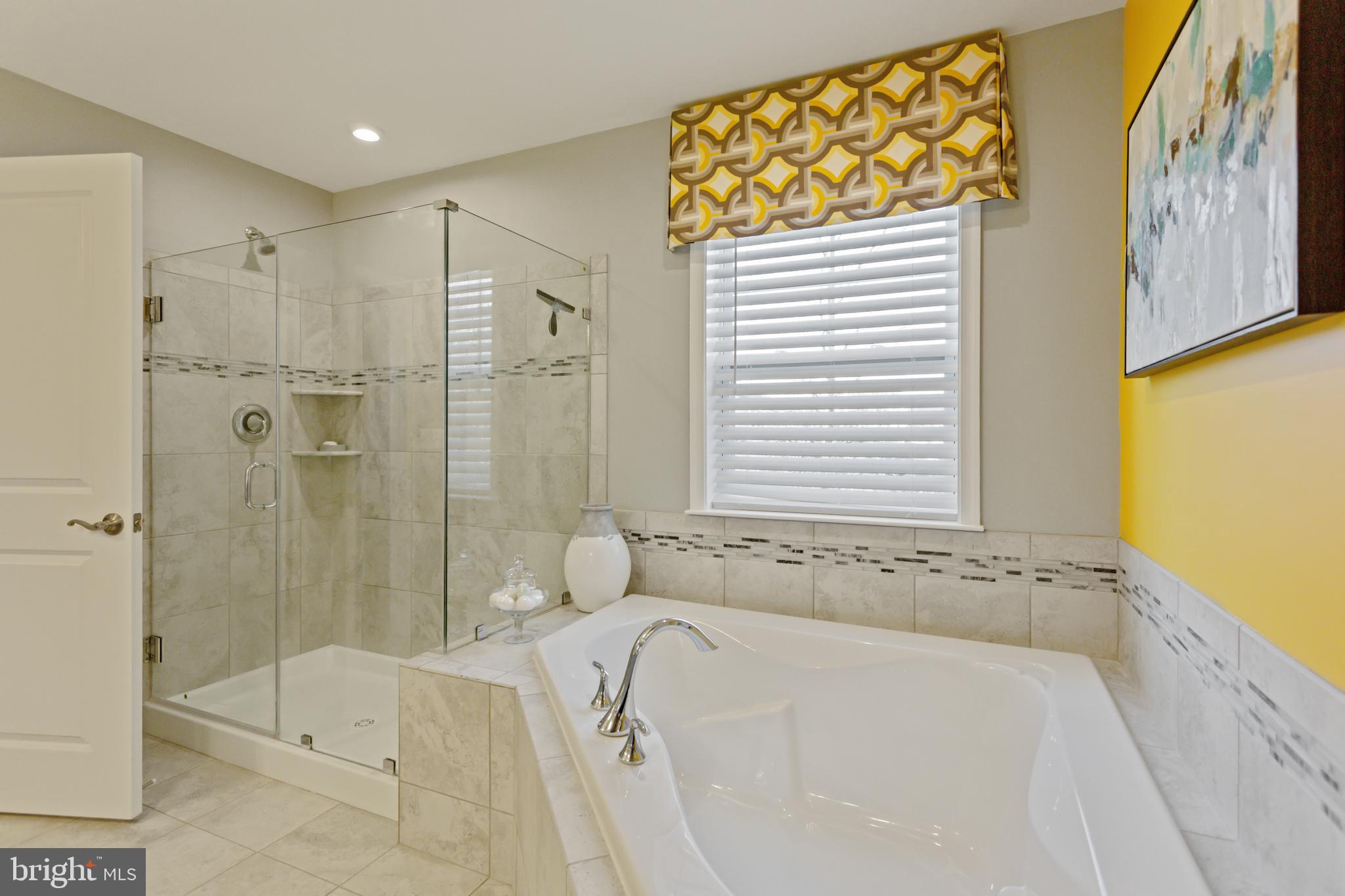 7254 Wright Road Hanover, MD 21076 - Photo 14 of 32 Primary Bath