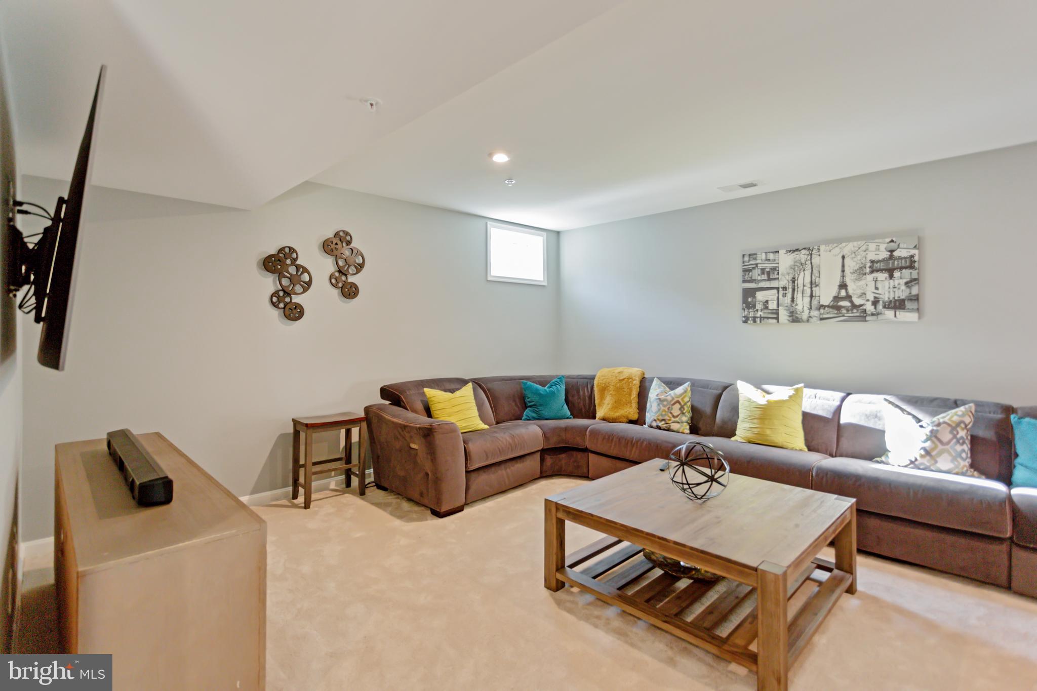 7254 Wright Road Hanover, MD 21076 - Photo 24 of 32 Basement Family/Rec Room