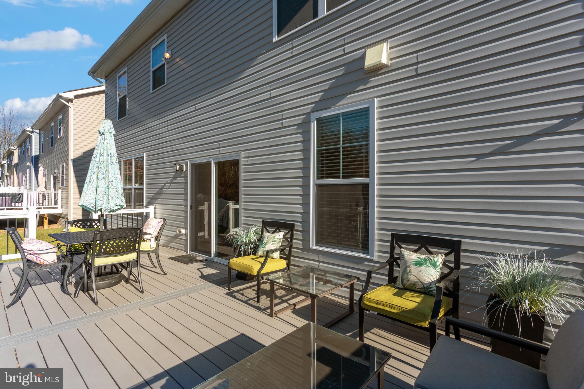 7254 Wright Road Hanover, MD 21076 - Photo 28 of 32 Deck