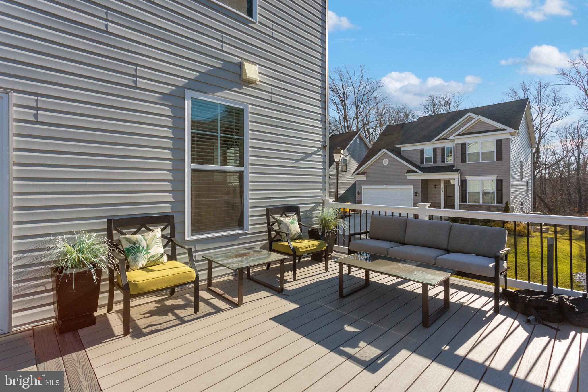 7254 Wright Road Hanover, MD 21076 - Photo 29 of 32 Deck