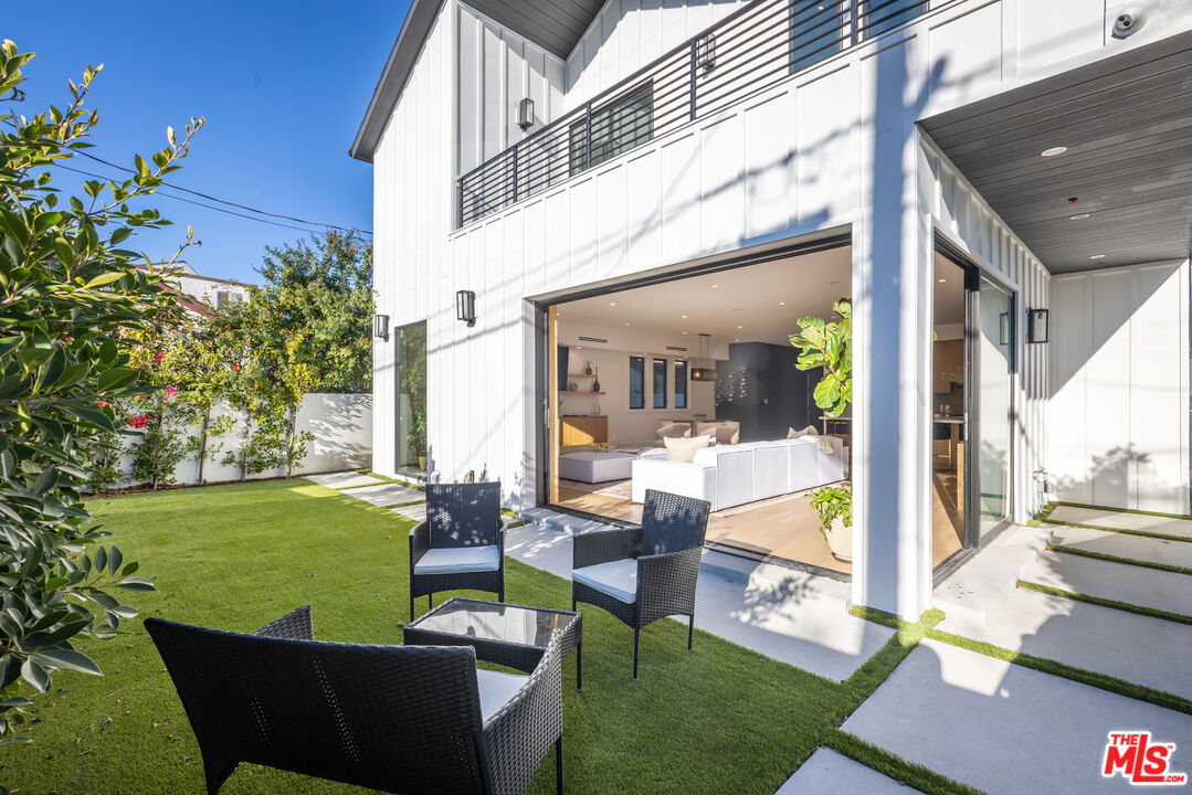 3021 Stanford Avenue Marina del Rey, CA 90292 - Photo 38 of 38 a view of outdoor space yard deck and patio