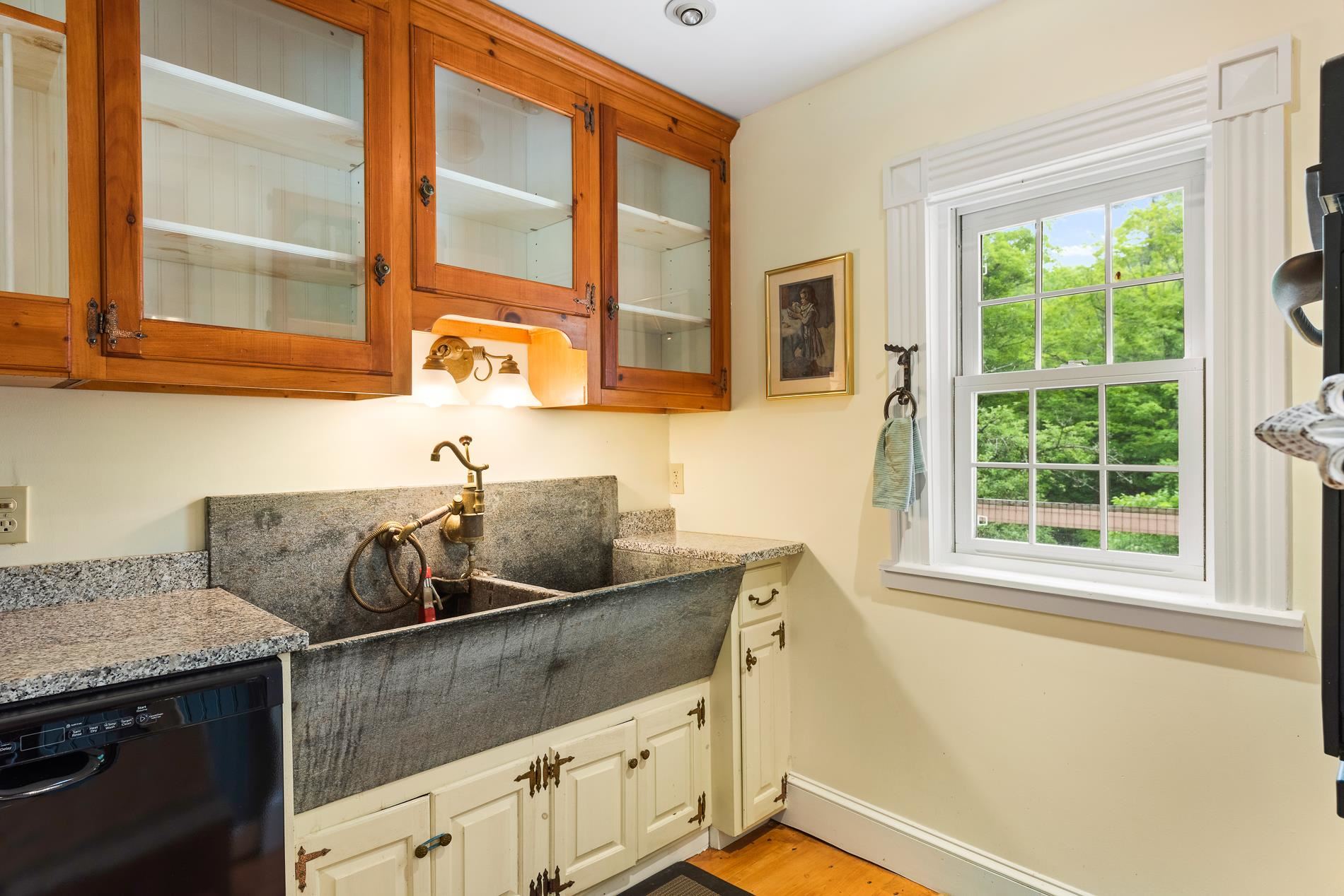 430 Halfmoon Pond Road Washington, NH 03280 - Photo 16 of 37