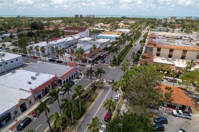 $1,020,000 | 507 Sante Joseph Street, Venice, FL 34285