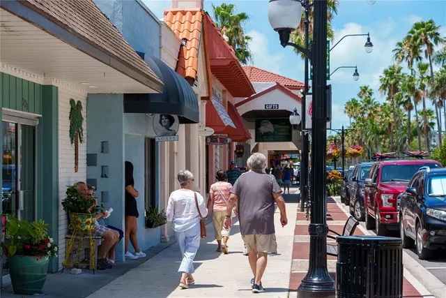 $1,020,000 | 507 Sante Joseph Street, Venice, FL 34285