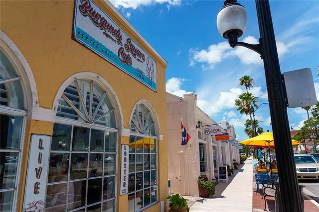 $1,020,000 | 507 Sante Joseph Street, Venice, FL 34285