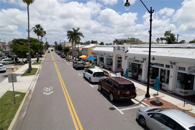 $1,020,000 | 507 Sante Joseph Street, Venice, FL 34285