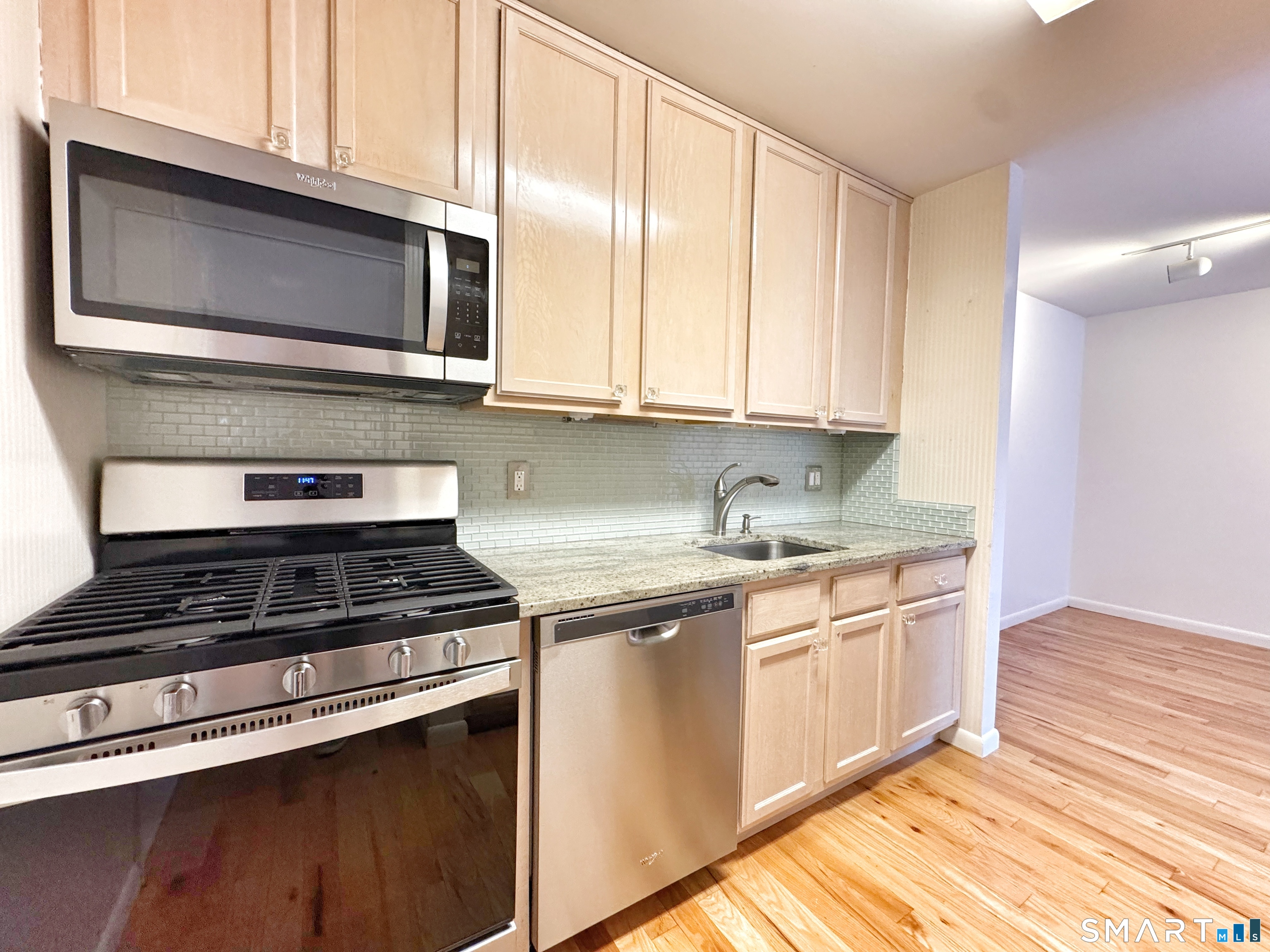 2 Lemon Lane Ridgefield, CT 06877 - Photo 5 of 25