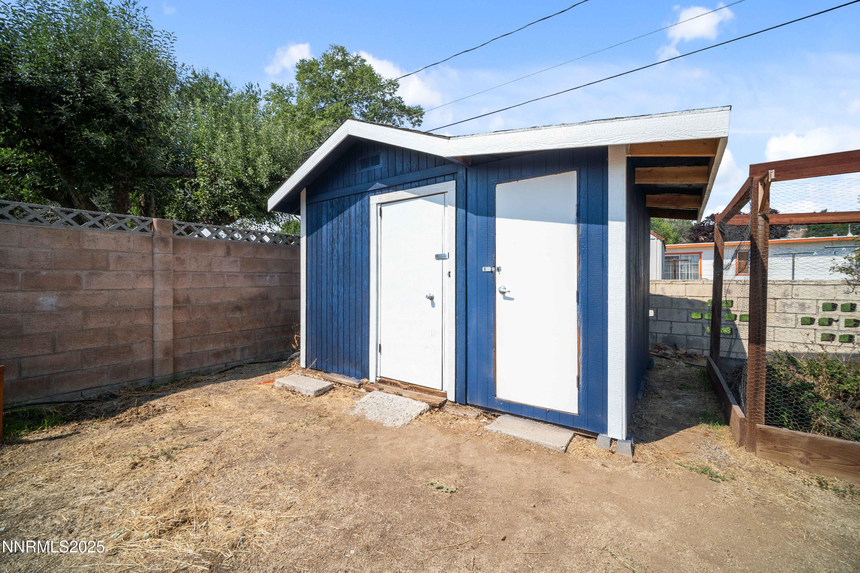1895 Citron Street Reno, NV 89512 - Photo 29 of 37 a house with a outdoor space