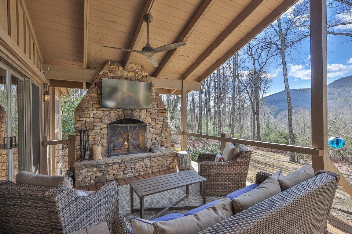 172 View Road Sapphire, NC 28774 - Photo 24 of 58 Gallery Image 24