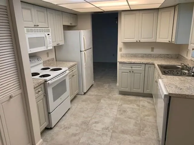 $1,995 | 2106 Darlington Oak Drive, Seffner, FL 33584